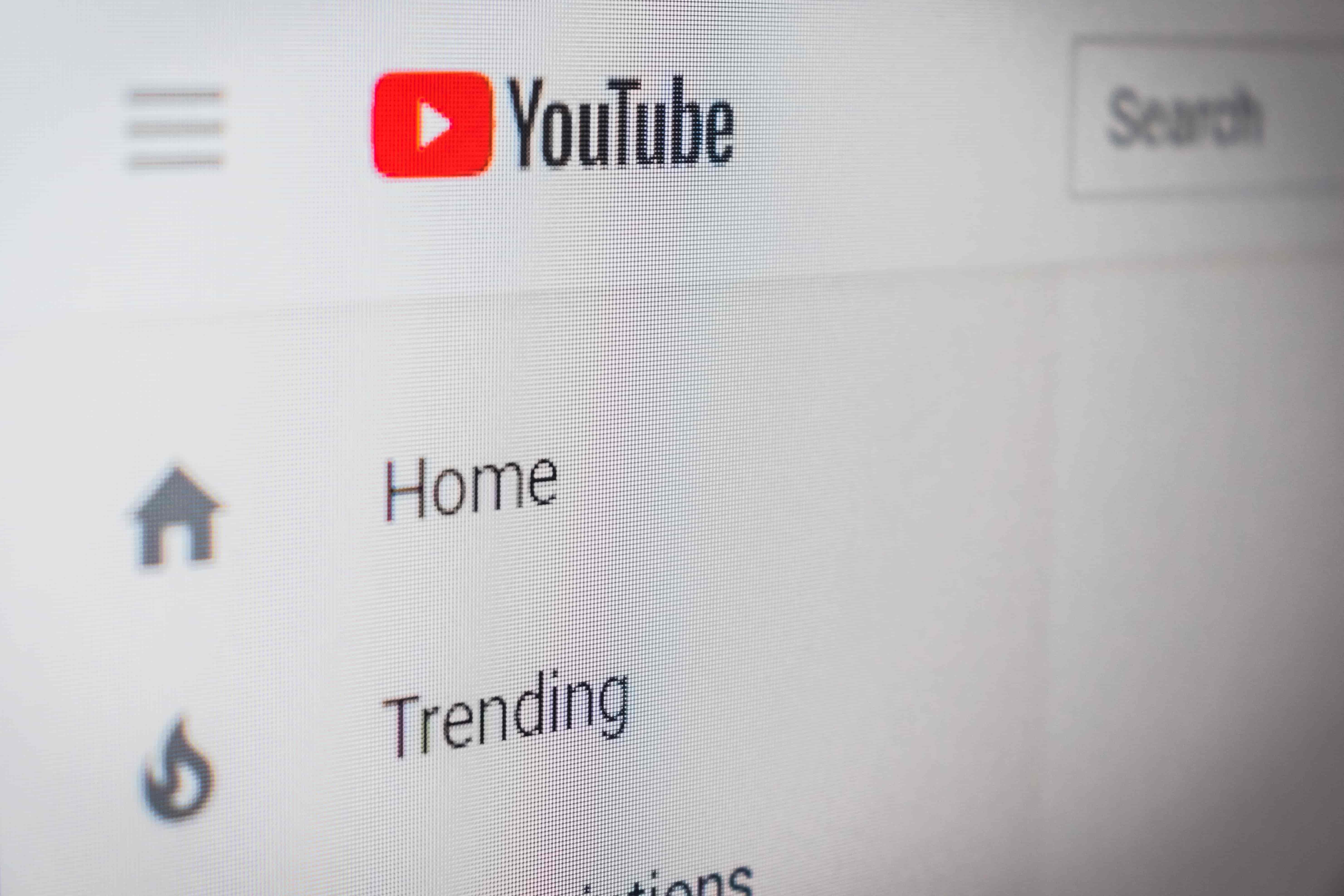YouTube terá alerta sobre informação falsa