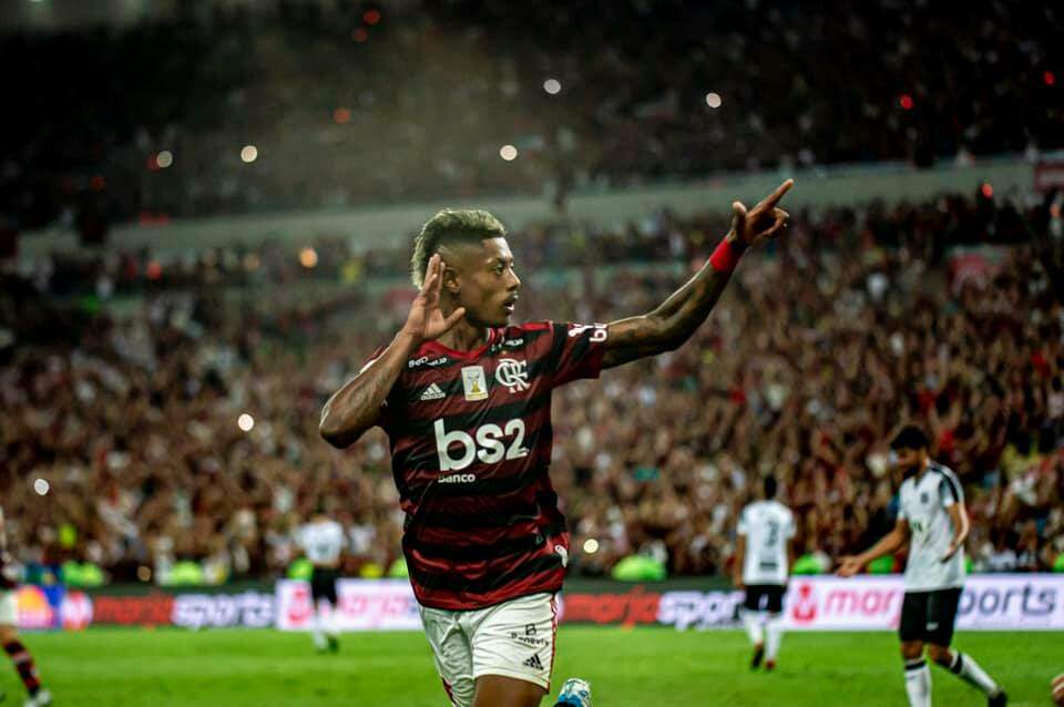 Bruno Henrique marcou três na vitória por 4 a 1 diante do Ceará