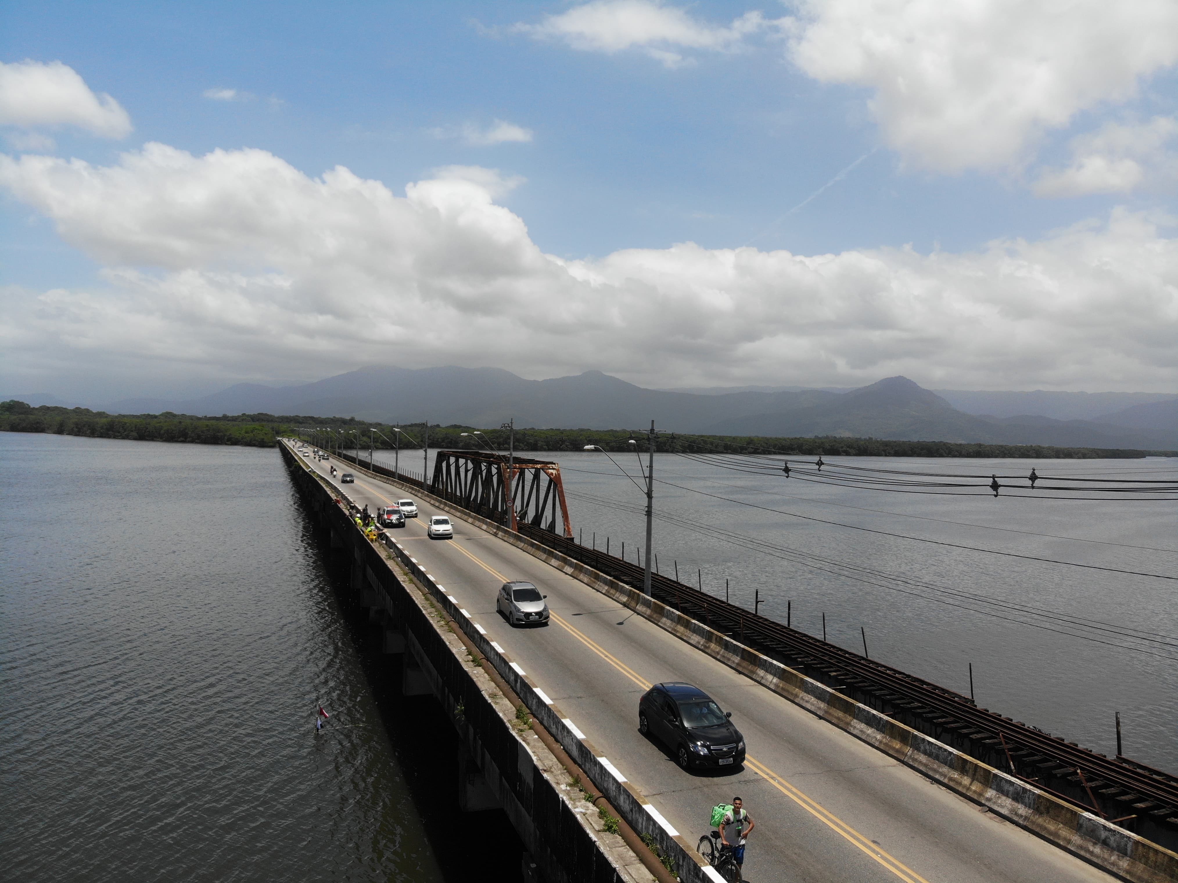 Ponte dos Barreiros está fechada para o tráfego de veículos desde sábado (30)