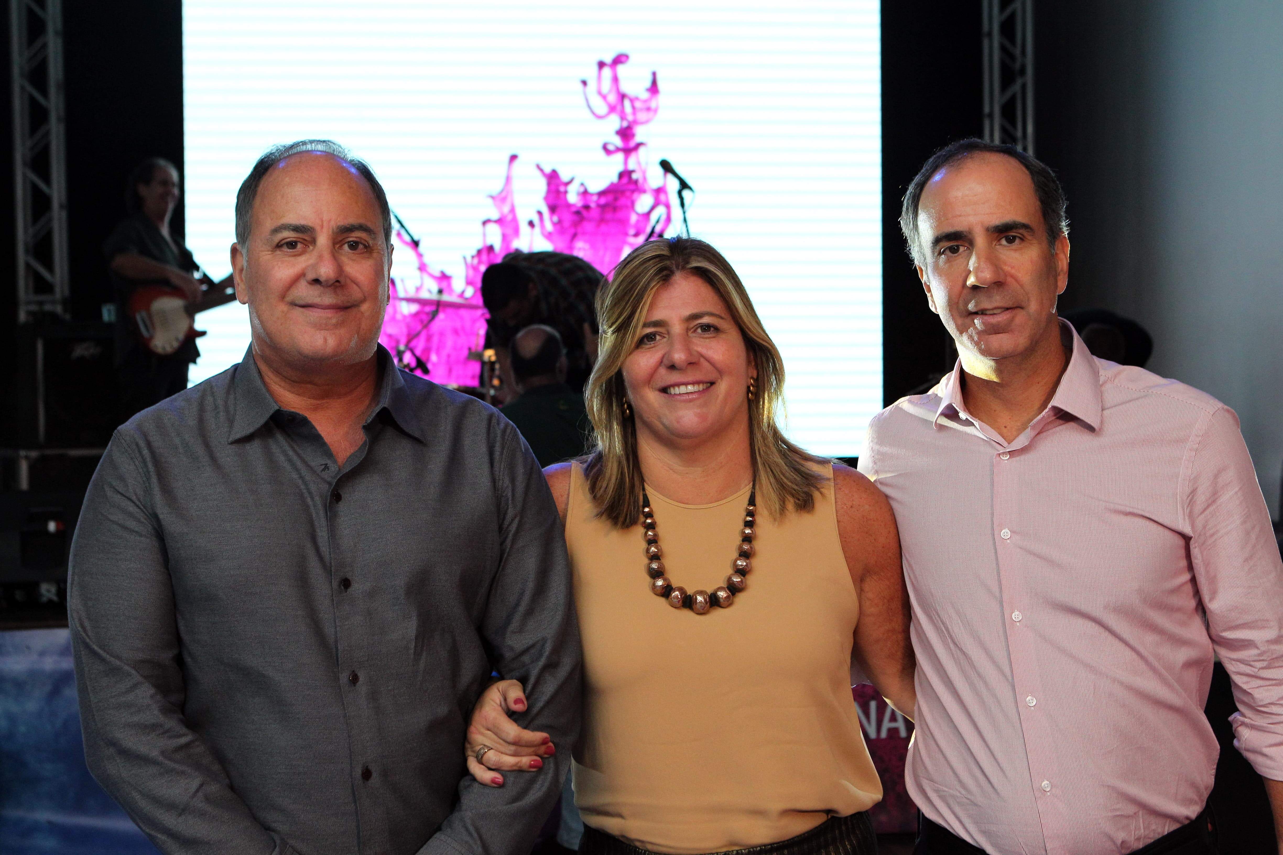 Roberto Clemente Santini, diretor-presidente da TV Tribuna; Renata Santini Cypriano, diretora do Grupo Tribuna; e Marcos Clemente Santini, diretor-presidente do Jornal A Tribuna 