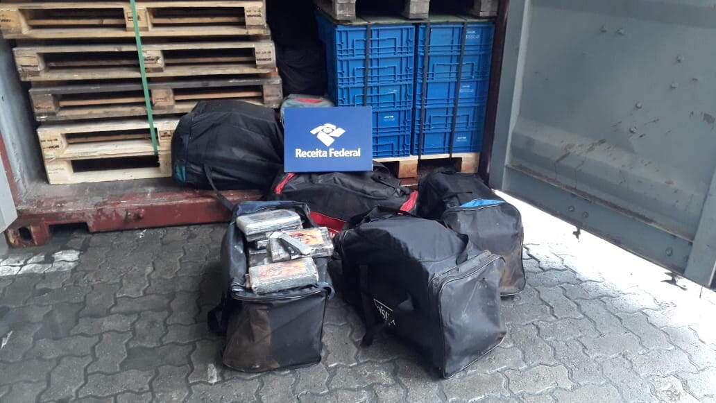 Equipes da Receita interceptaram mais de uma tonelada de cocaína no Porto de Santos