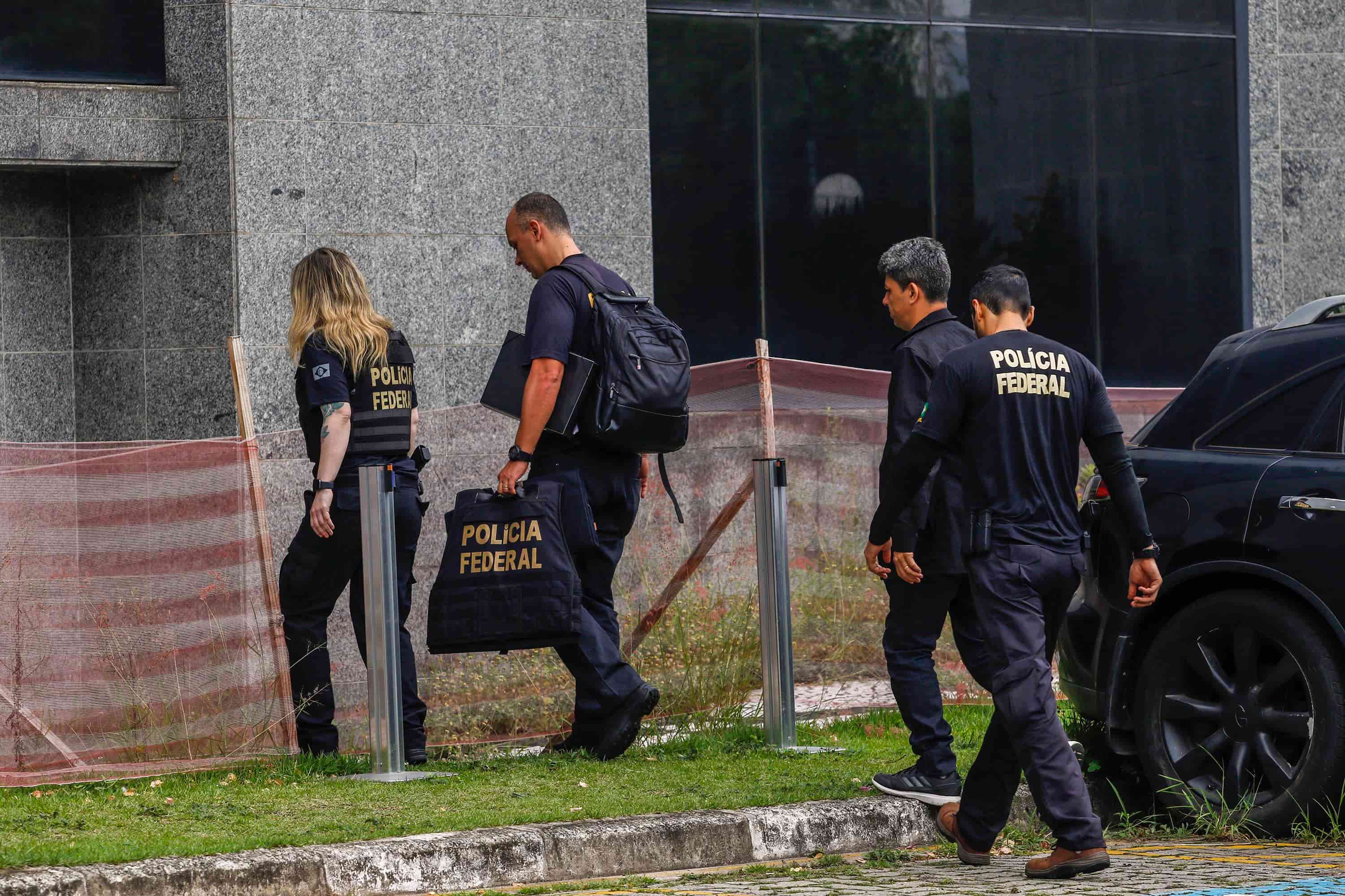 Agentes cumprem 47 mandados de busca e apreensão expedidos pela 13ª Vara Federal de Curitiba