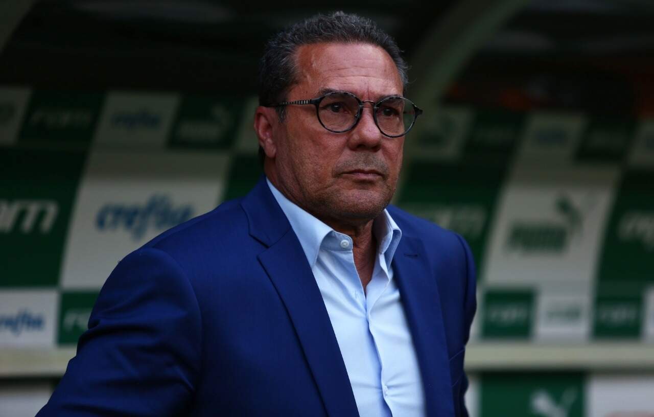 Palmeiras oficializou contratação de Luxemburgo neste domingo
