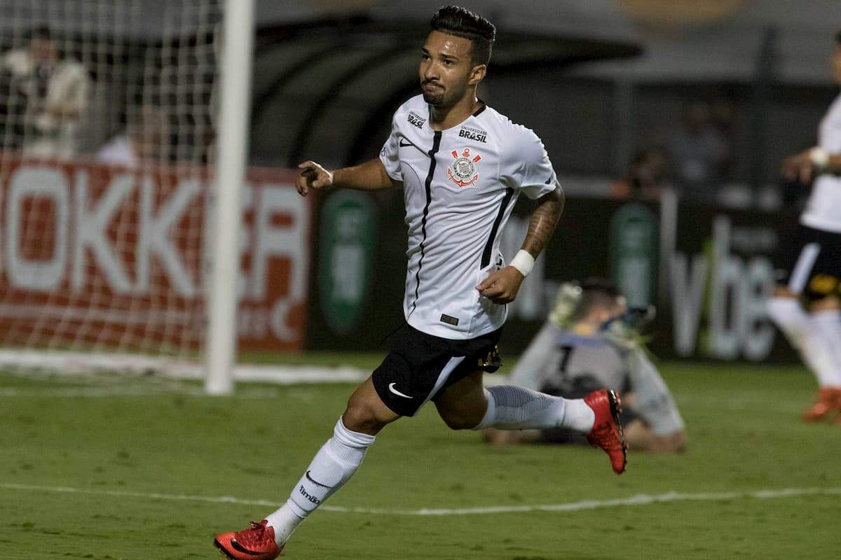 Clayson chegou ao Corinthians em 2017