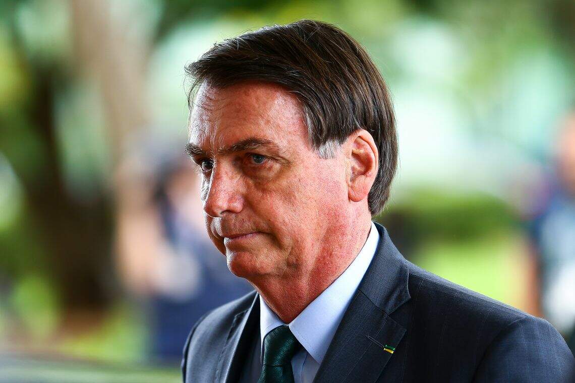 Bolsonaro tenta priorizar o diálogo com bancadas parlamentares em detrimento dos partidos políticos