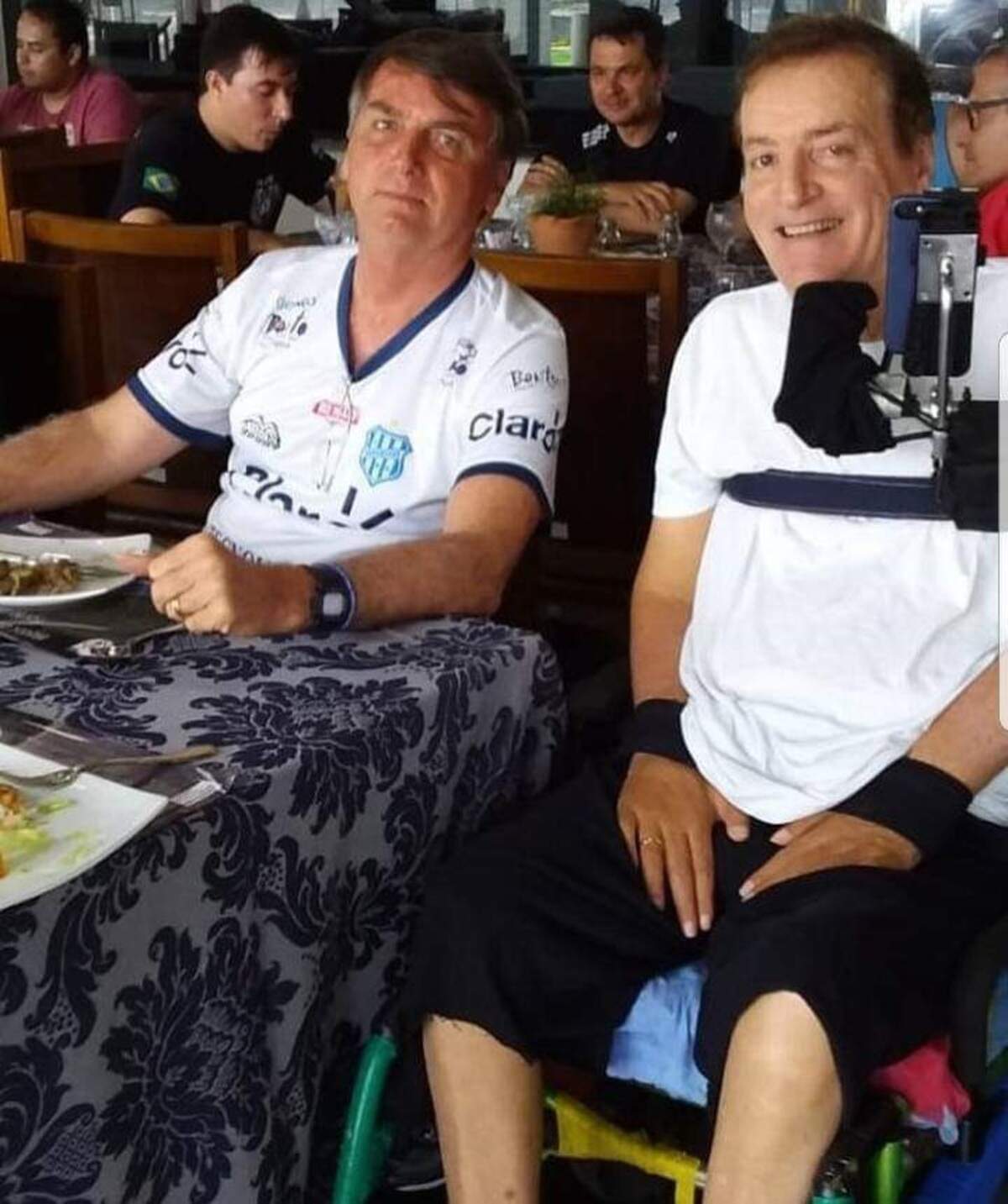 Bolsonaro almoçou, no último domingo, com o surfista Taiu Bueno