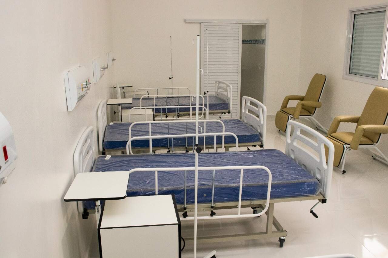  São Sebastião entrega reforma de nova ala da enfermaria do Hospital de Clínicas