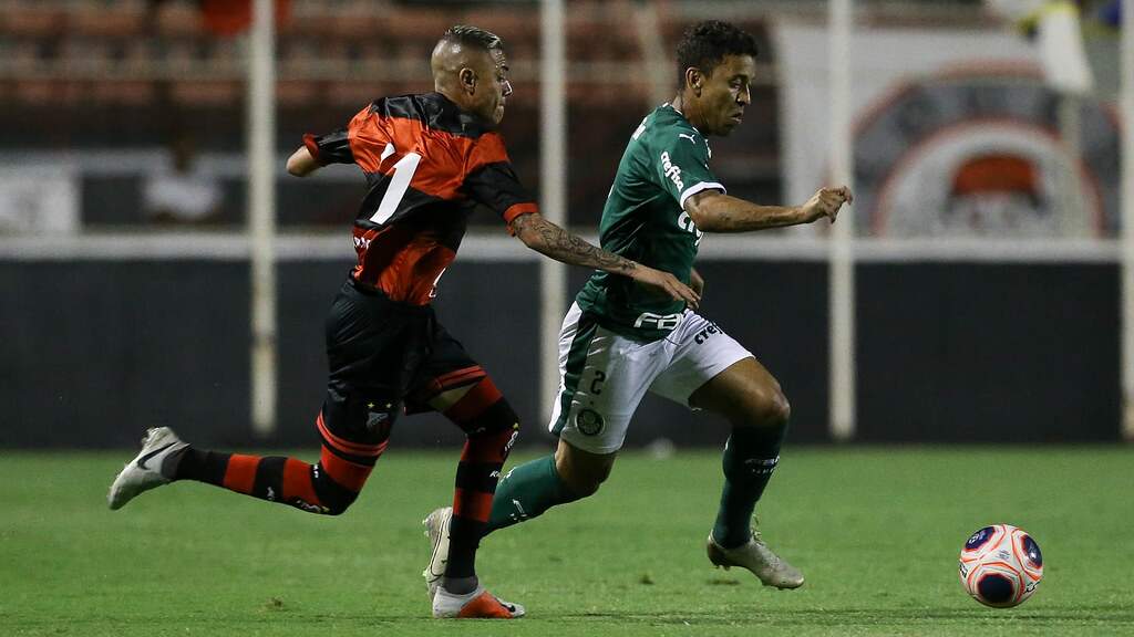 Com ótimo segundo tempo, Palmeiras garantiu vitória por 4 a 0