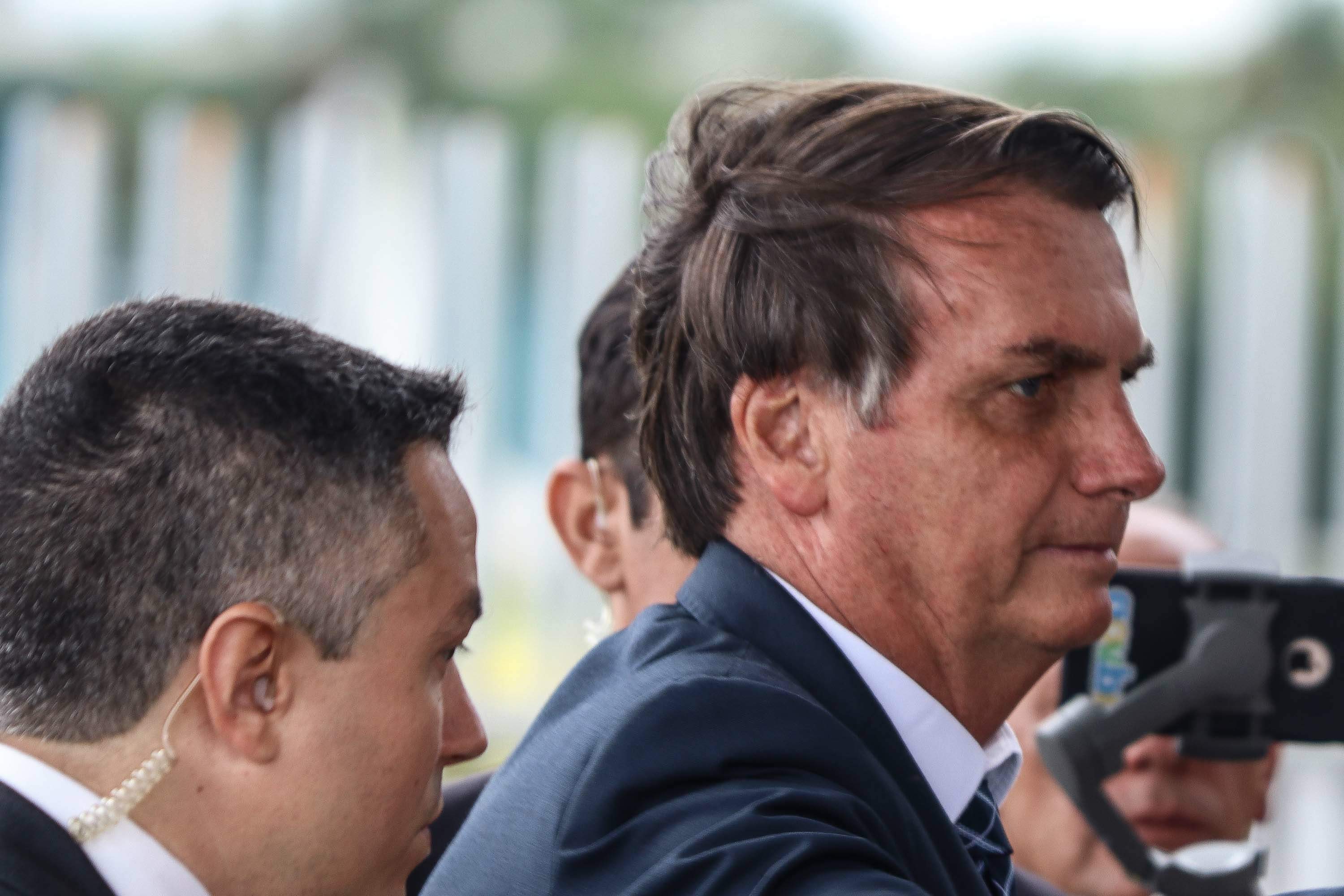 Bolsonaro indicou que auxílio emergencial não continuará