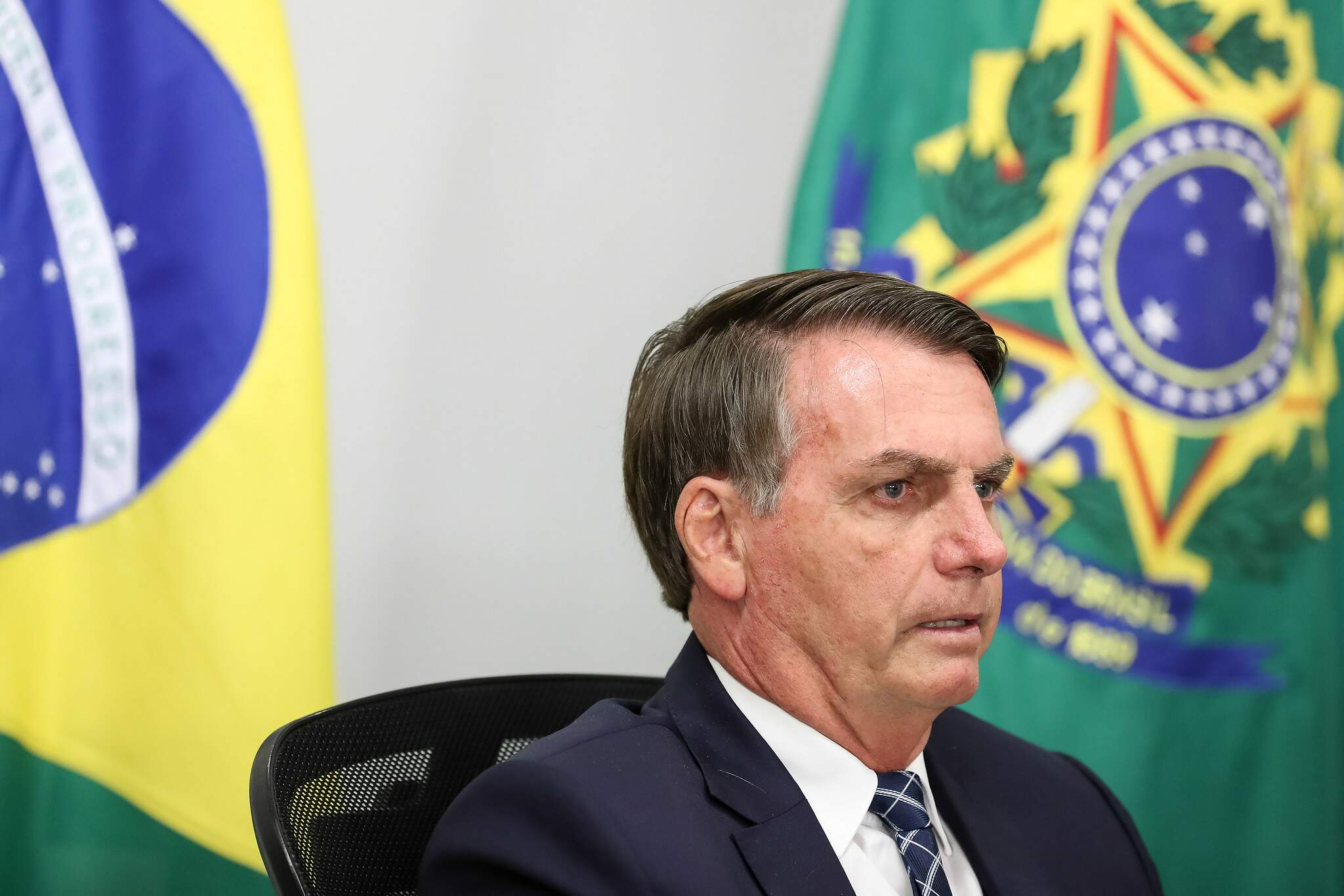 Bolsonaro segue indo contra as orientações do isolamento social