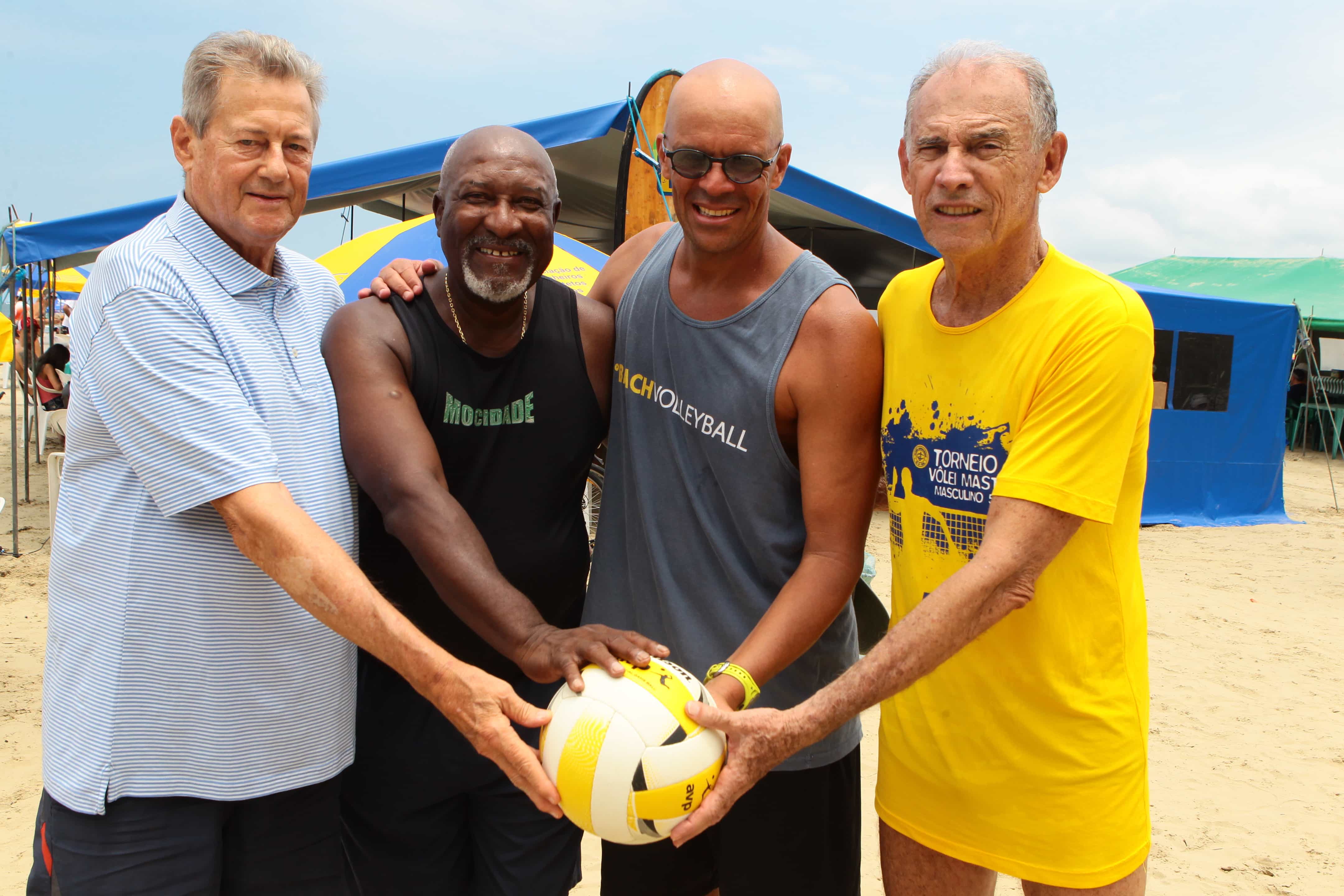 Jens, Negrelli, Carlão e Telles: evolução do voleibol brasileiro começou nos anos de 1970