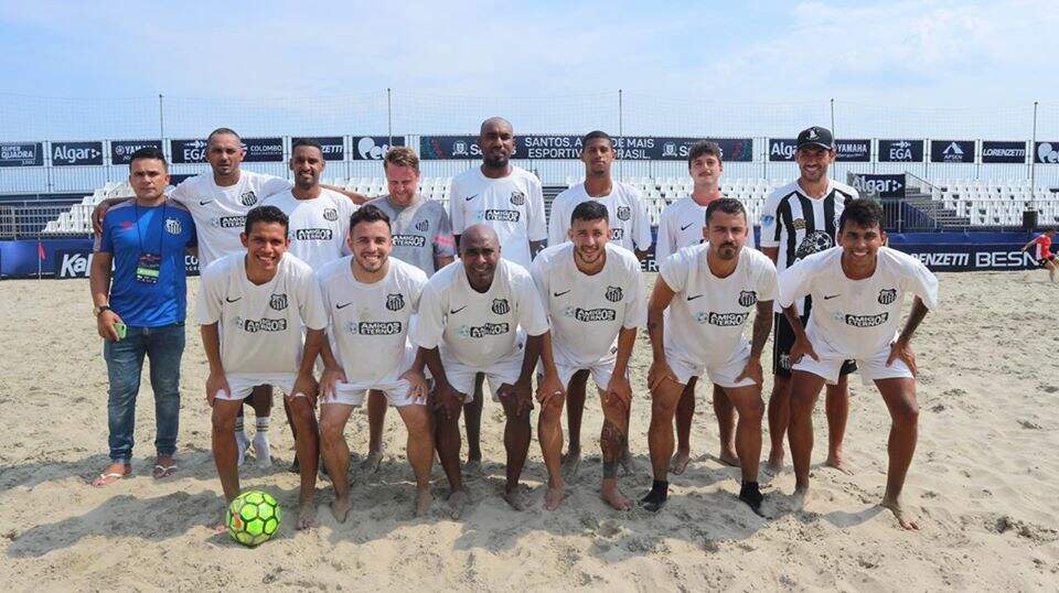 Os ex-jogadores Rodrigão, Adiel e Wellington fazem parte da equipe de Beach Soccer 