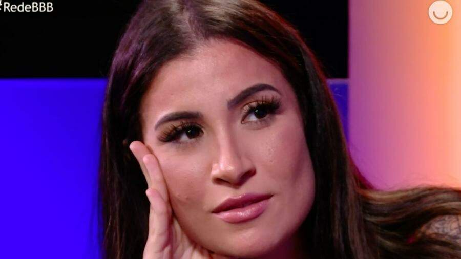 Bianca deu entrevista após ser eliminada do reality show 