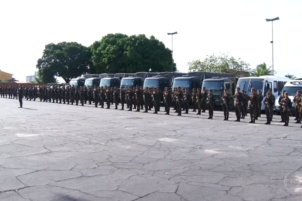 Exército vai acompanhar negociações do governo do Ceará para encerrar greve dos policiais