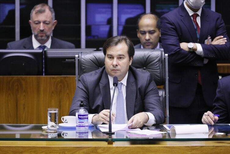 Rodrigo Maia durante votação de decreto de calamidade pública