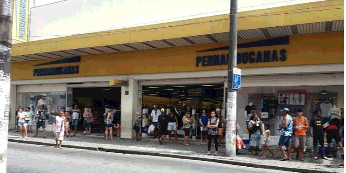 Cinco homens arrombaram filial das Lojas Pernambucanas no Centro de São Vicente