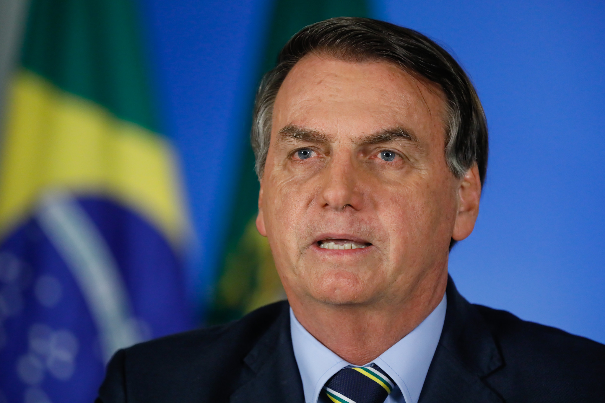 Bolsonaro criticou a quarentena imposta por Estados e defendeu a volta do País à 
