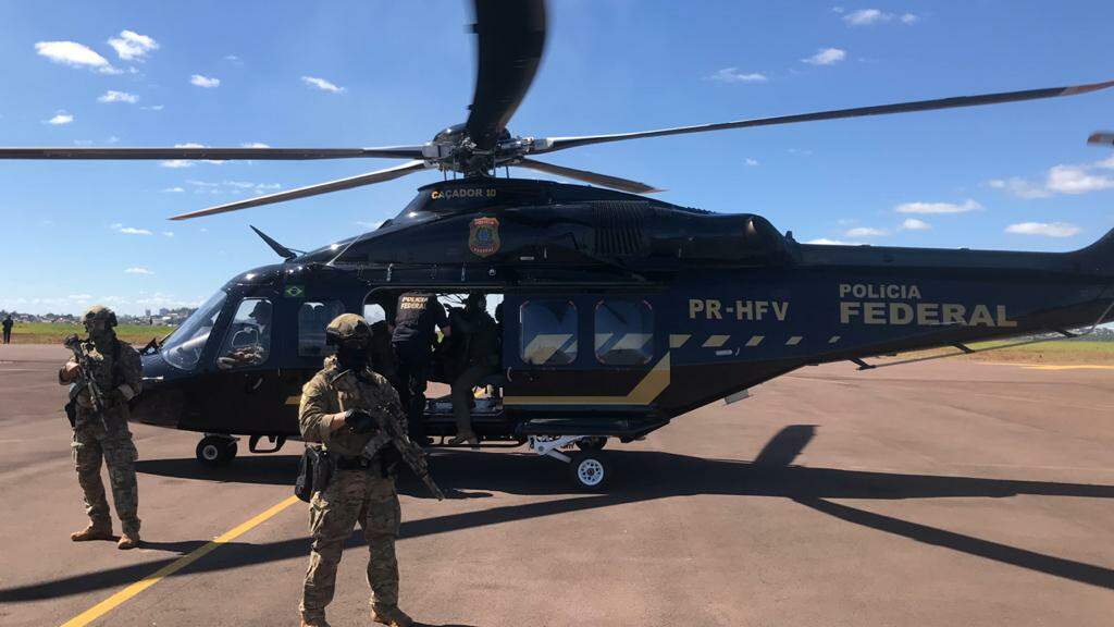 Ele foi levado para o Paraná em um helicóptero da Polícia Federal 