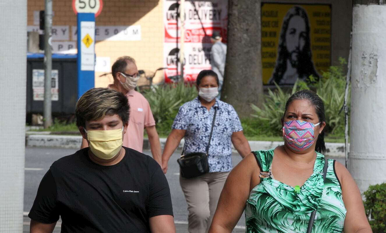 Saiba como cuidar de sua máscara de pano na pandemia de Covid-19