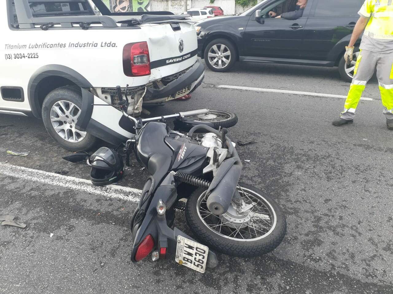 Condutor e passageiros da motocicleta foram encaminhados ao Hospital Irmã Dulce