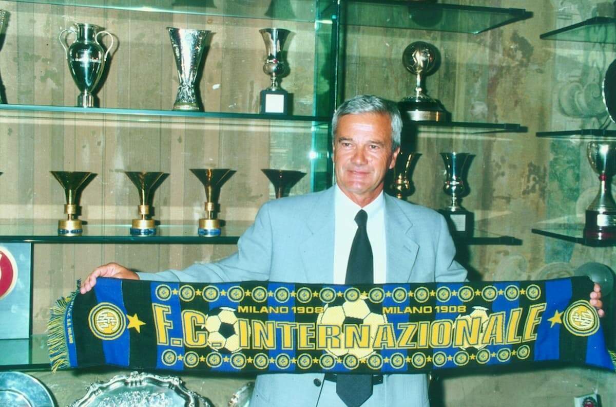 Com a Inter, Gigi Simoni faturou a Copa da Uefa (hoje Liga Europa) da temporada 1997/1998 
