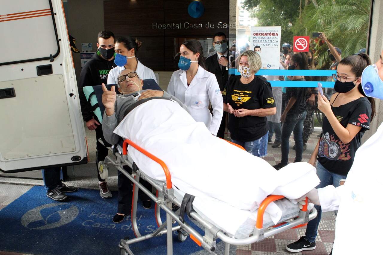 Jorge ficou quase dois meses internado em hospital de Santos 
