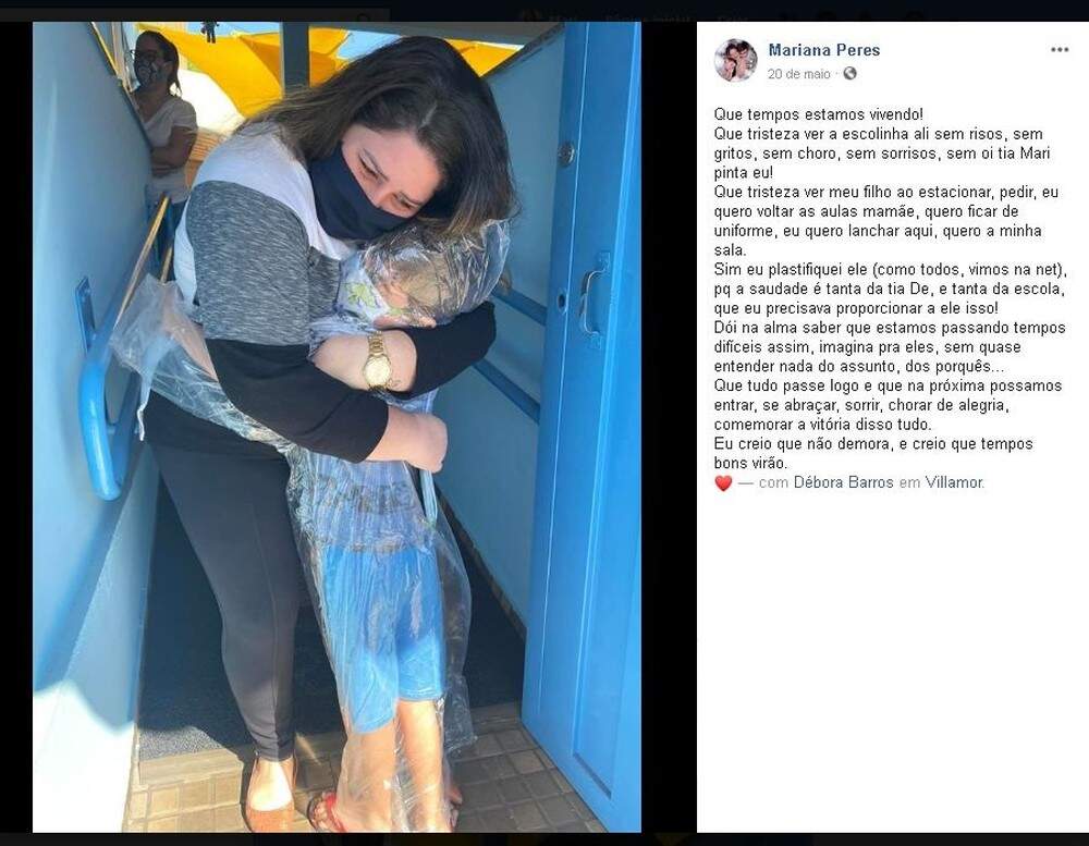 Foto do abraço repercutiu nas redes sociais de Mariana 