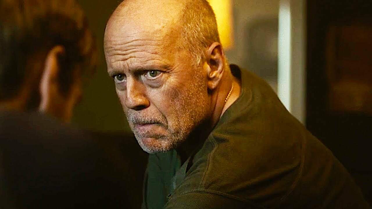 Bruce Willis é a estrela de Sobreviver à Noite, filme que estreou no Looke e Google Filmes