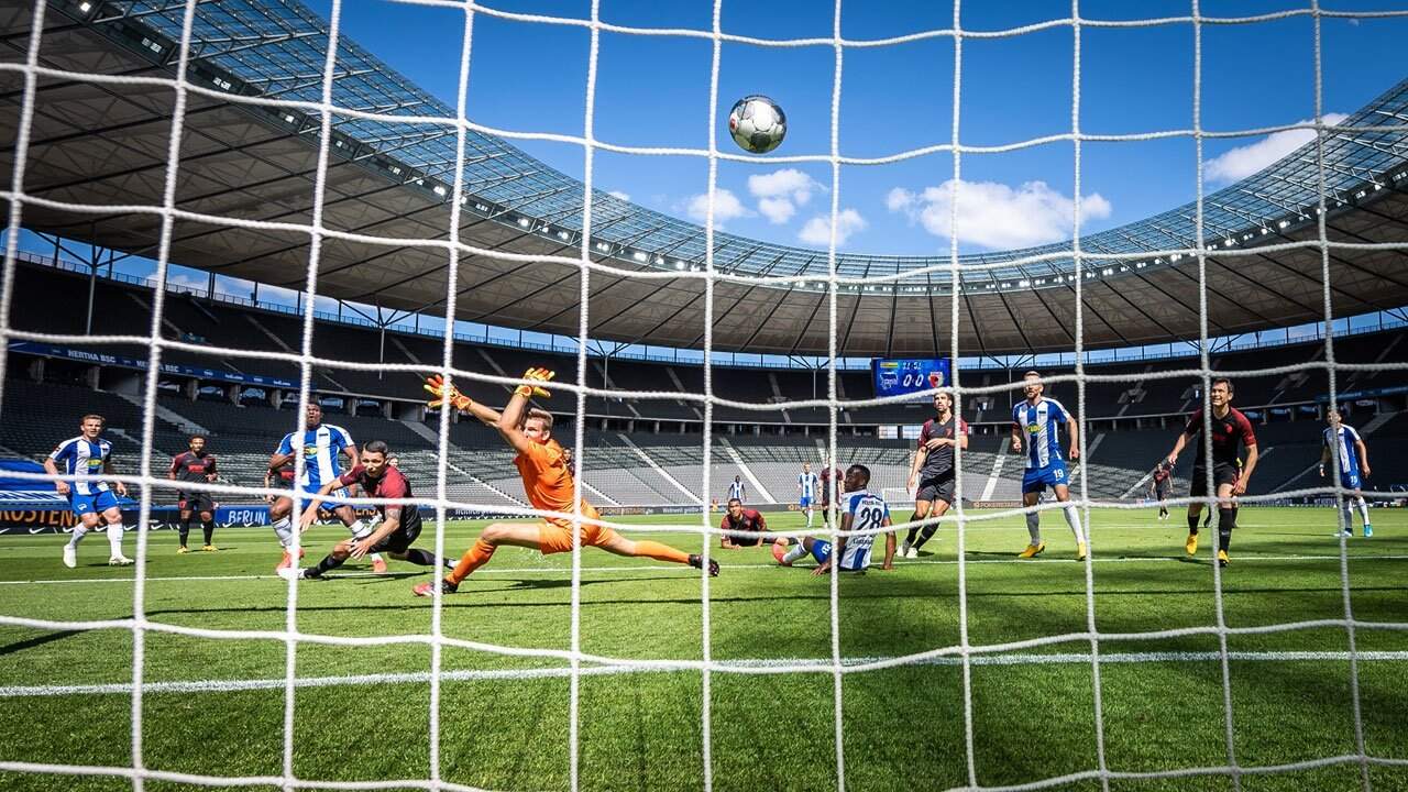 O Hertha Berlin se impôs e venceu o Augsburg com segurança