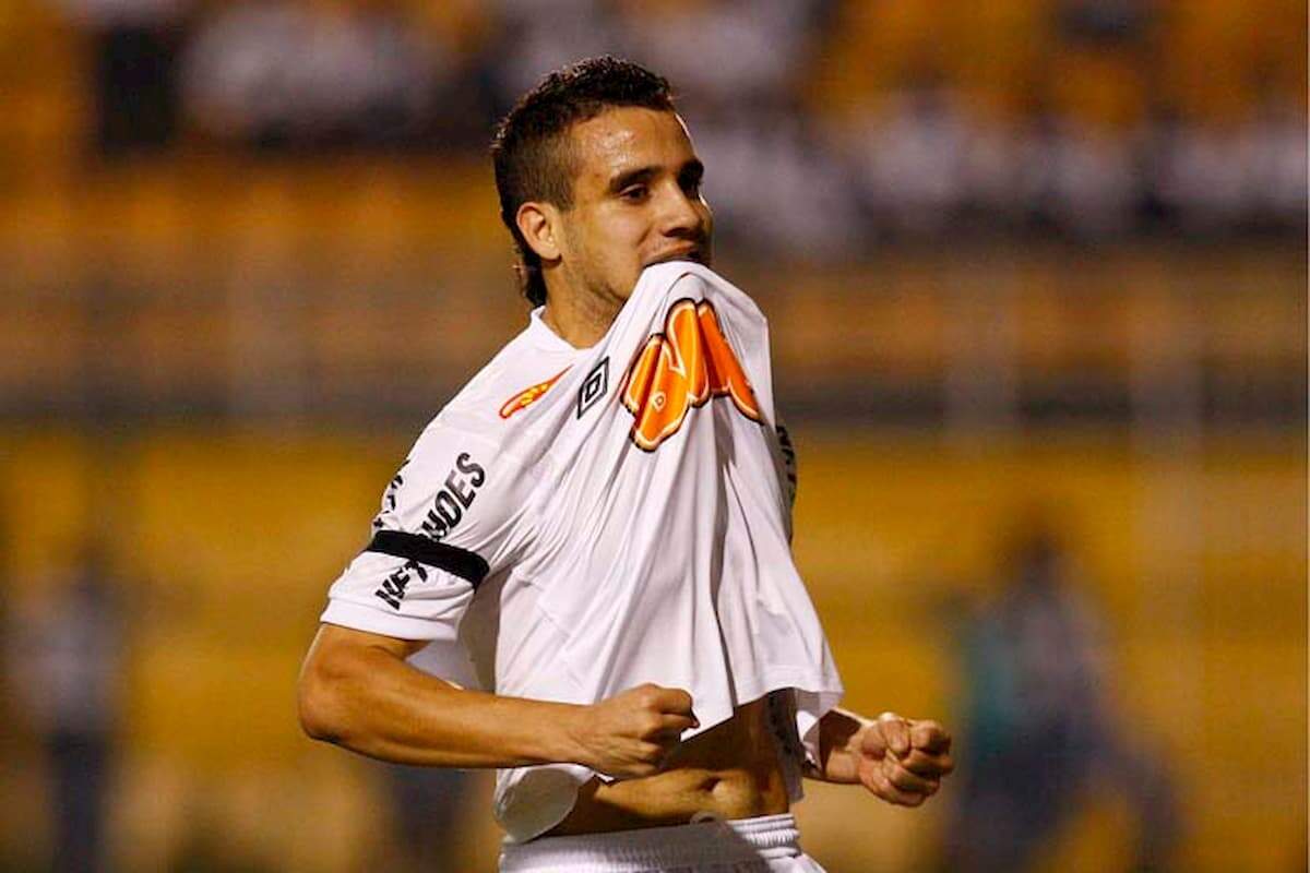 Maikon Leite tinha 22 anos quando o Santos foi campeão da Libertadores em 2011