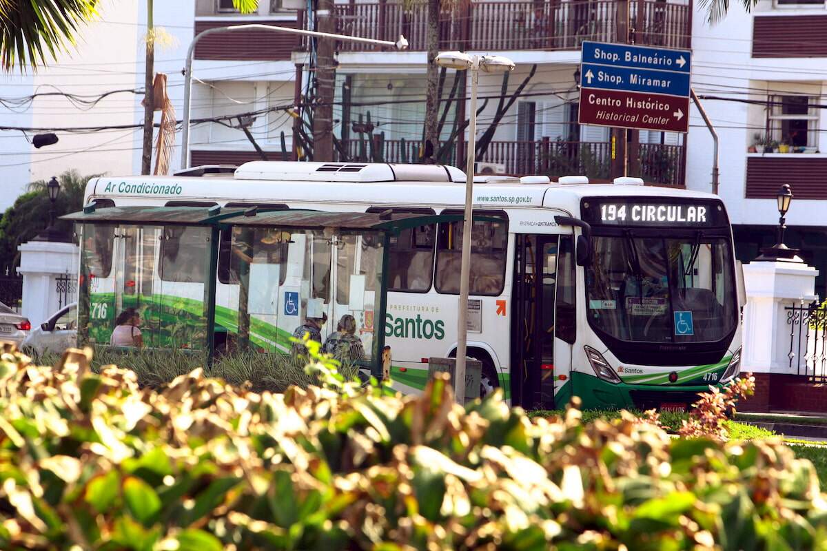 Após a retomada das atividades comerciais, Defensoria pede 100% dos 273 veículos nas ruas