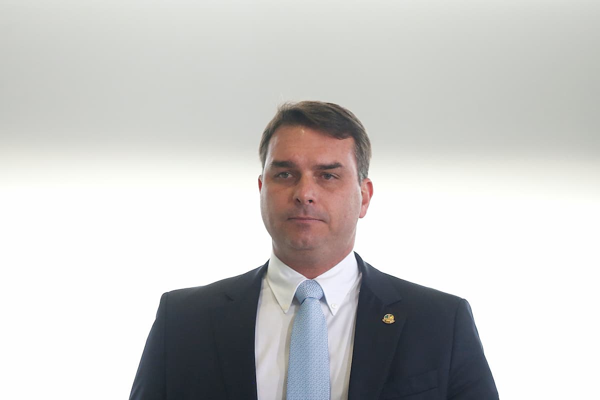 Queiroz estava num imóvel de Frederick Wassef, advogado de Flávio Bolsonaro e do presidente