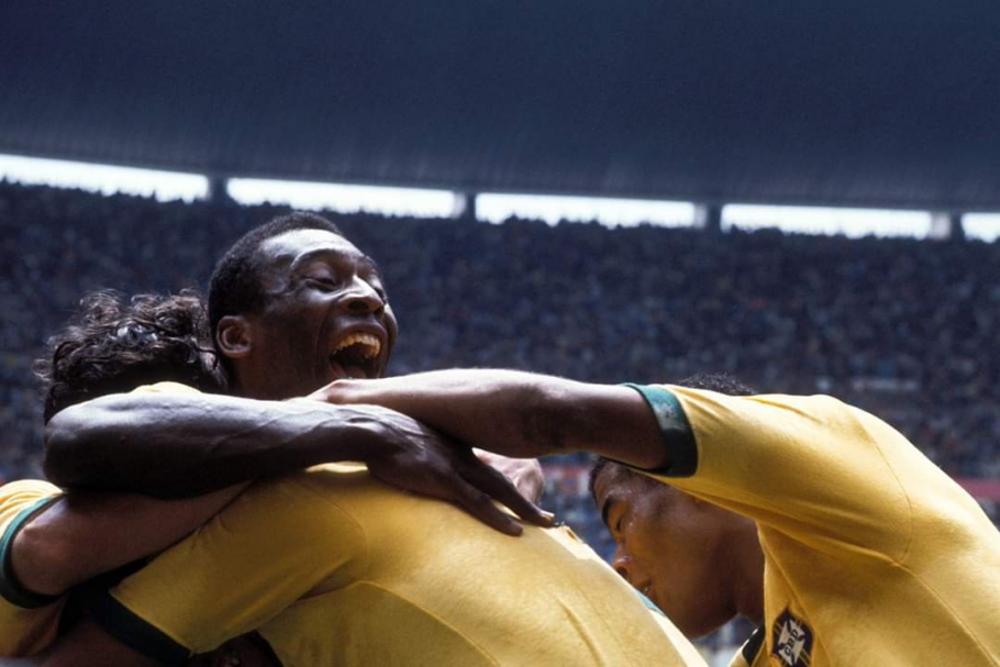 Lembro da genialidade de Pelé
