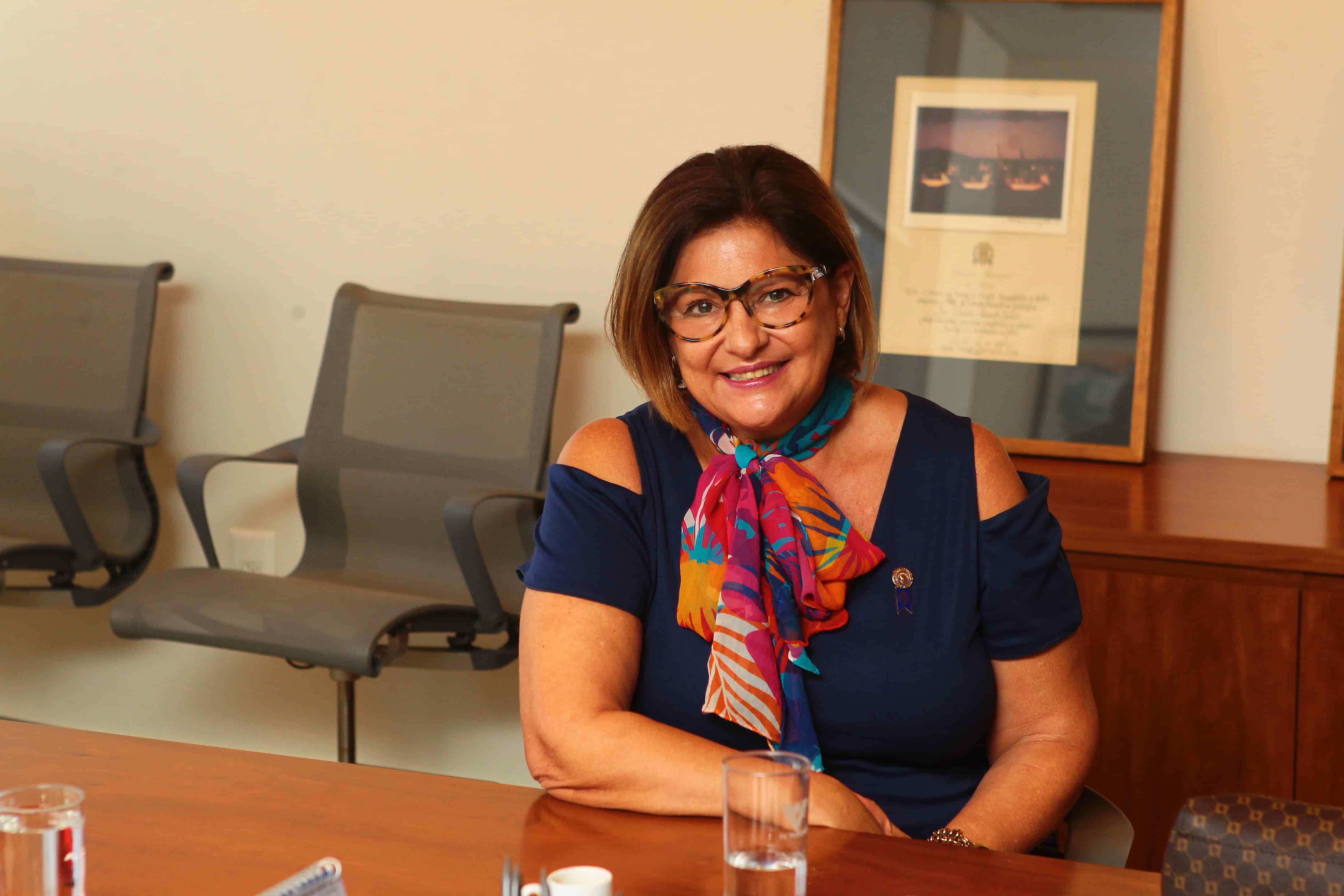 Carolina Bulhões deixará o cargo de presidente do Rotary Club de Santos 