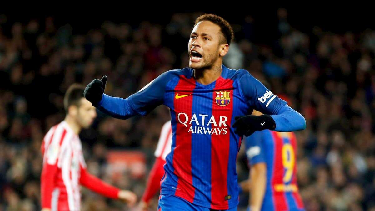 Neymar de transferiu para o Barcelona em 2013