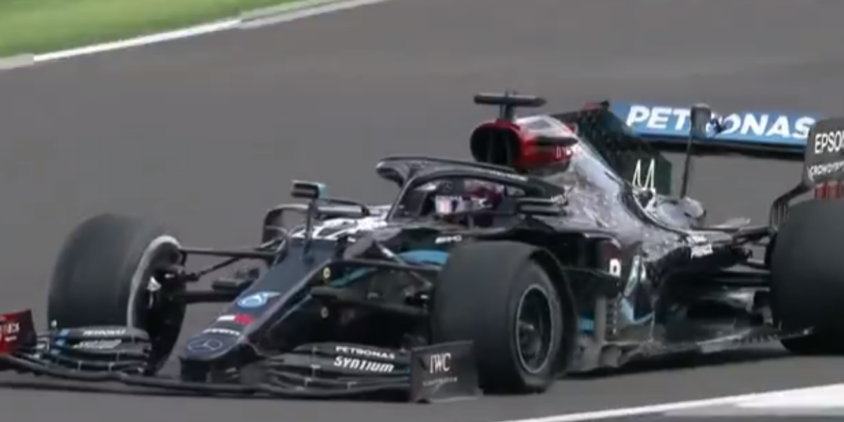 Hamilton terminou em primeiro lugar com um pneu furado