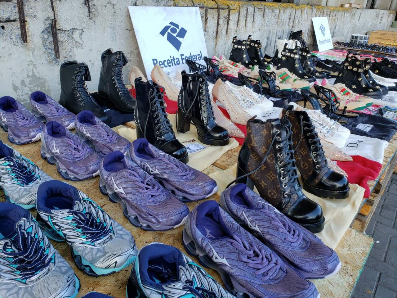 Material usado pela fazer os calçados pode ser prejudicial ao comprador 