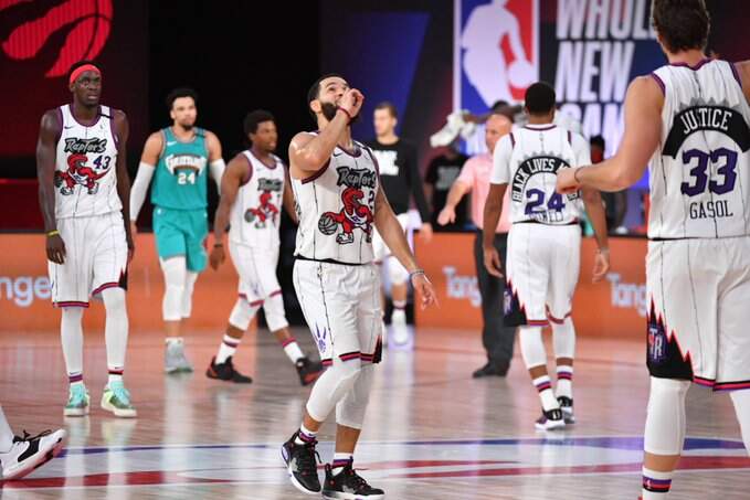 O Toronto Raptors assegurou, na rodada de domingo da NBA, o segundo lugar da Conferência Leste