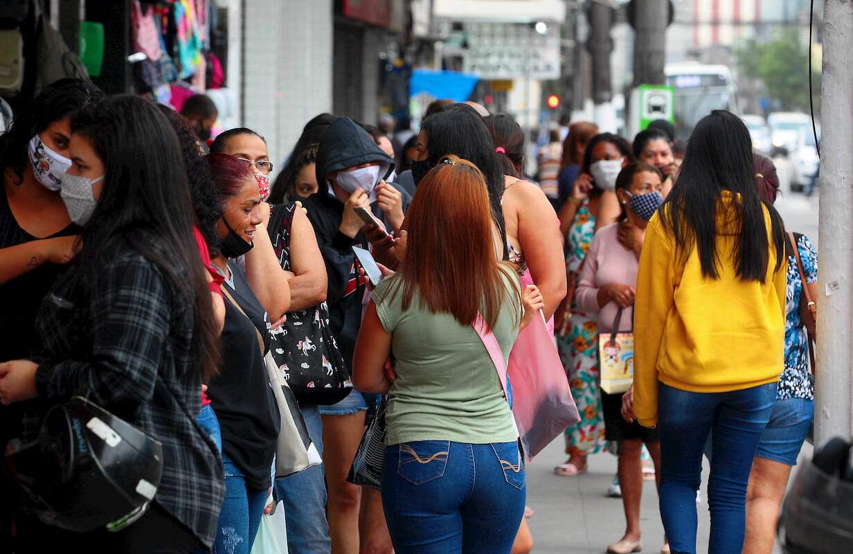 Santos tem mais de 17 mil casos de coronavírus desde o início da pandemia