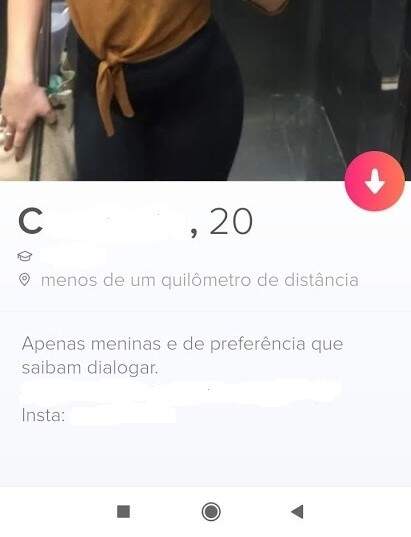 Perfil da mulher do casal alicia garotas para encontro via aplicativo em Santos 