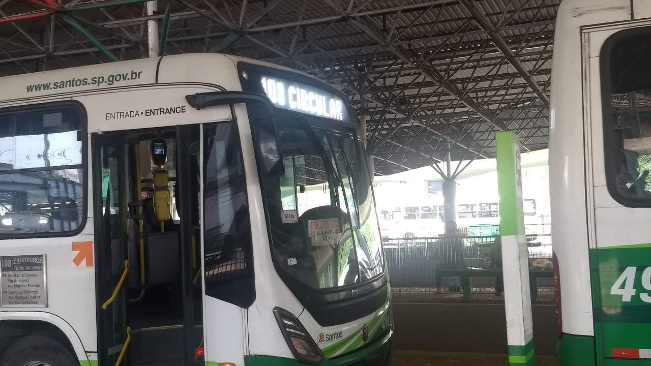 Número de usuários do transporte público de Santos cai mais da metade com pandemia 