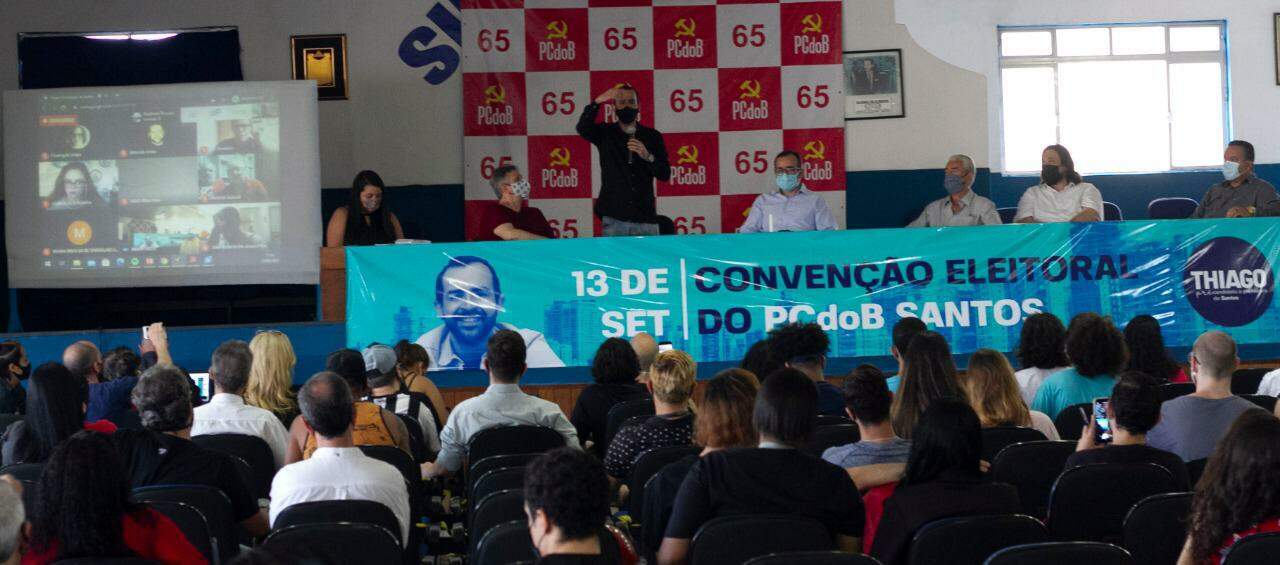 Thiago Andrade, 35 anos, foi confirmado pelo PCdoB para concorrer ao Executivo santista