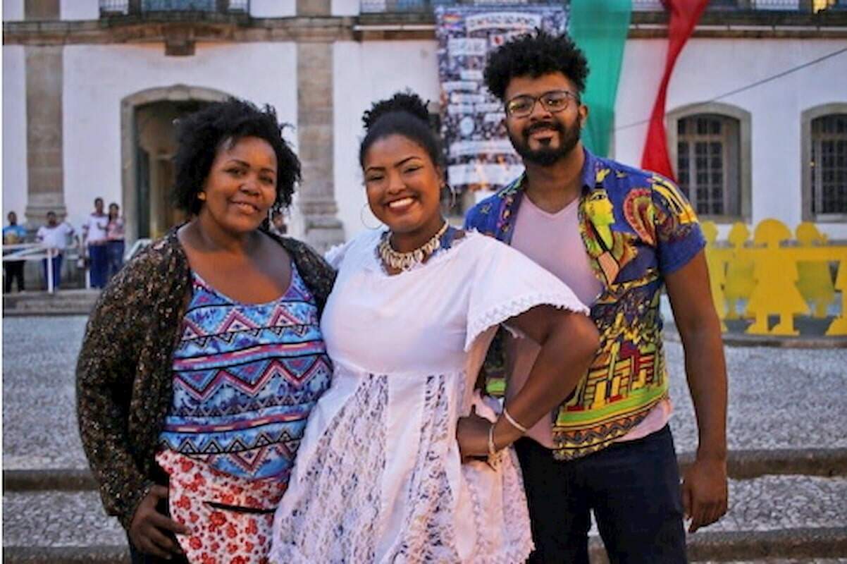 O Coletivo AfroTu, junto com o Porto Negro da Baixada Santista, organizou a nova feira literária