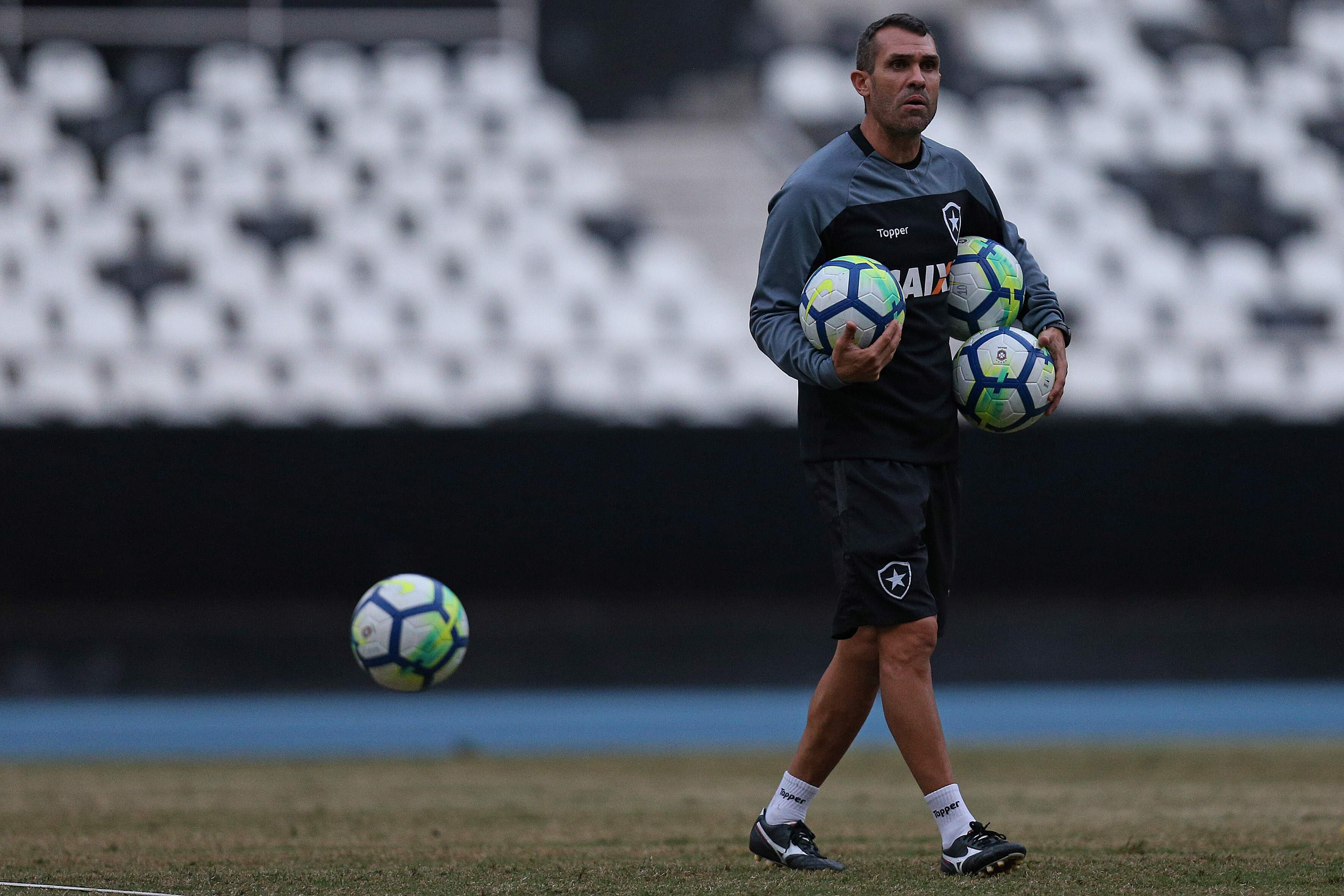 Bruno Lazaroni é o novo técnico do Botafogo