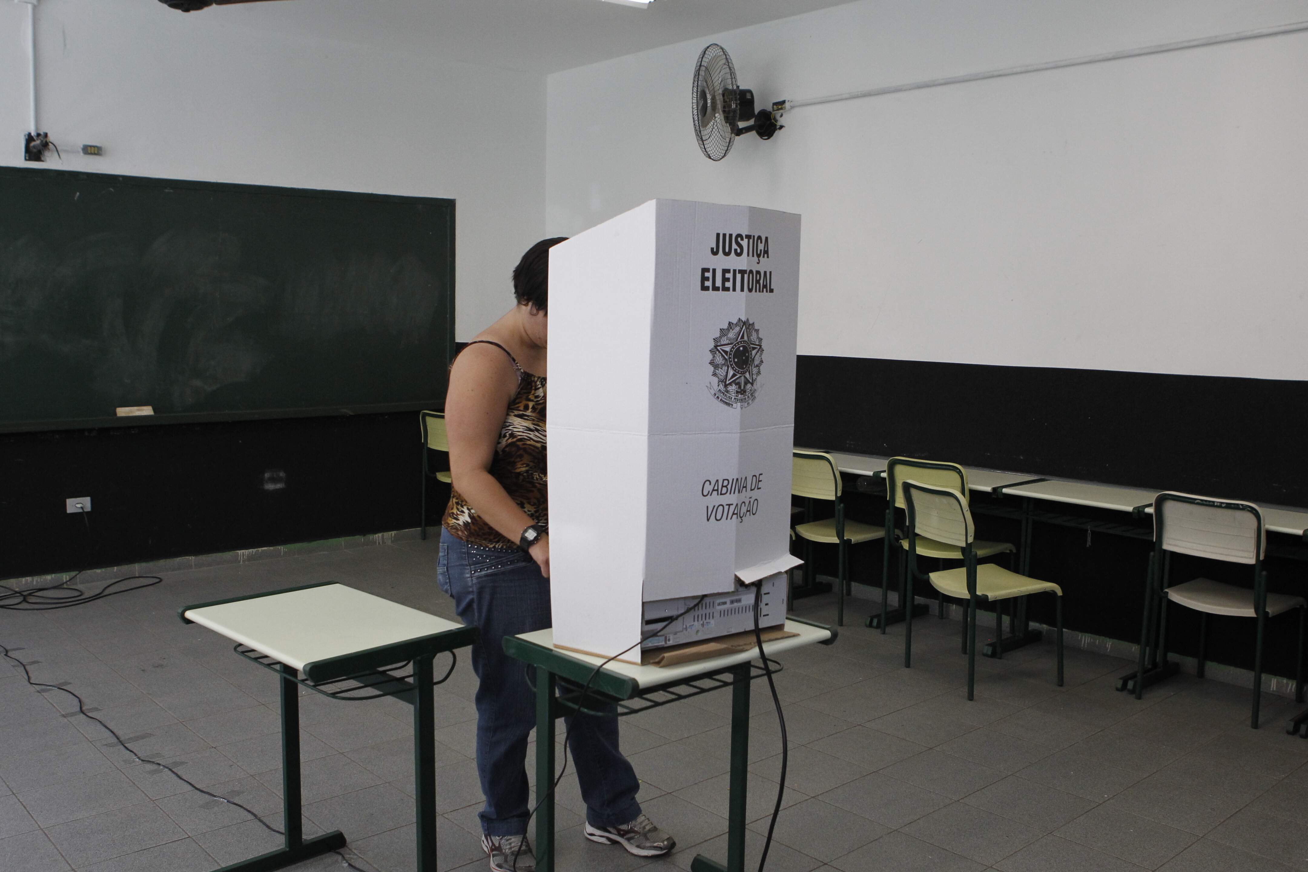 Primeiro turno das eleições ocorre no dia 15 de novembro