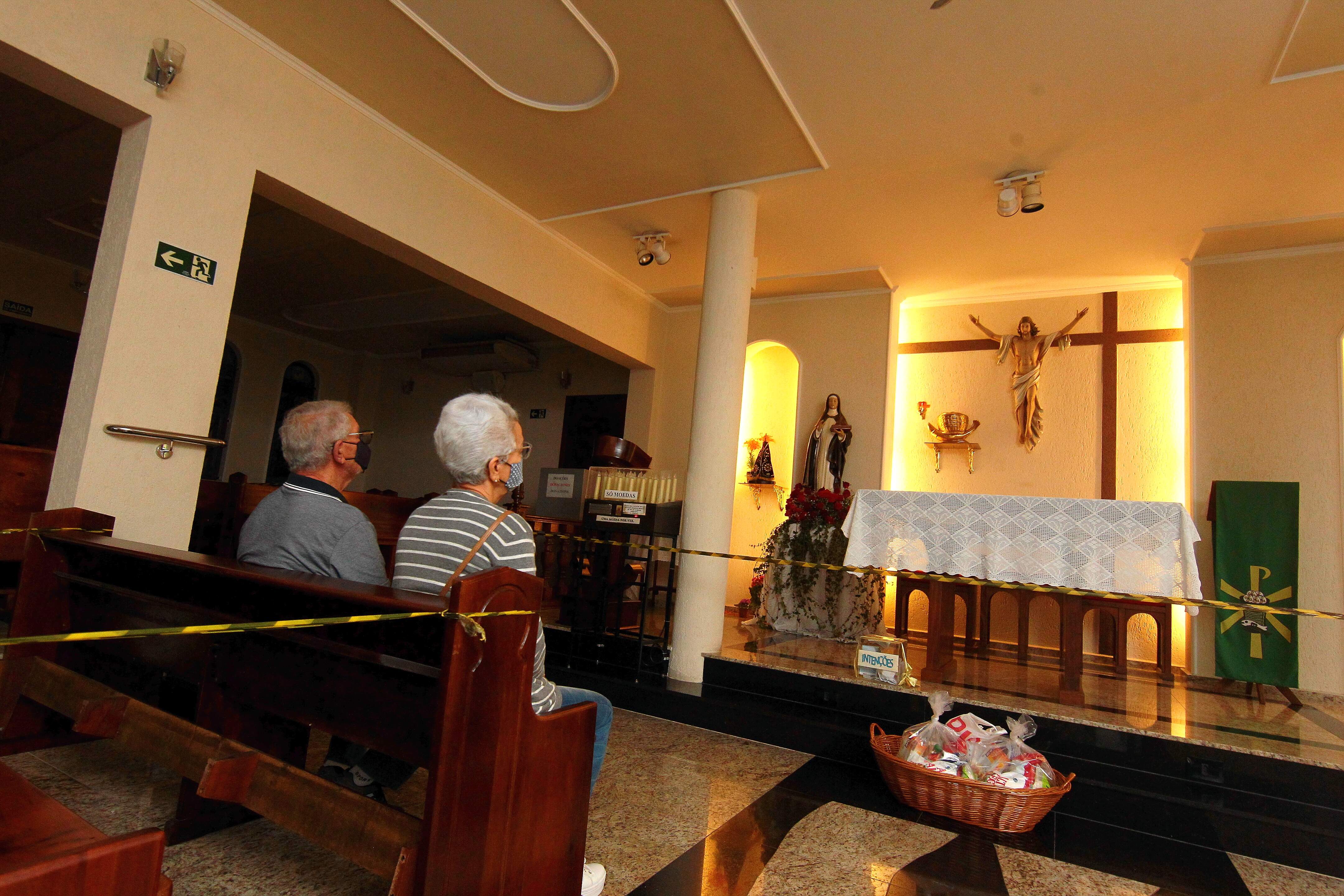 Oito missas serão realizadas na capela de Santos, a partir das 7h30
