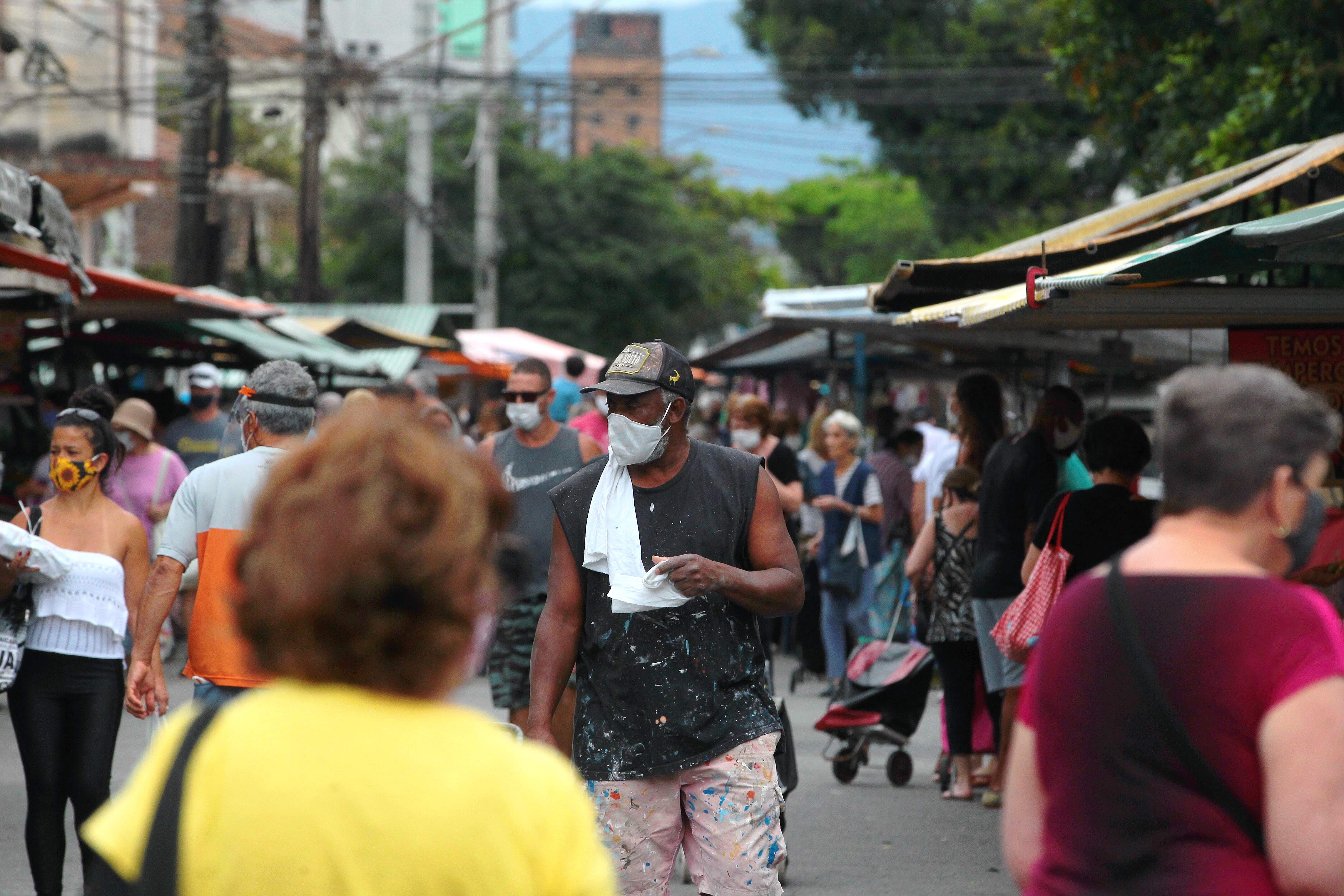 Feiras livres ficarão suspensas no domingo de eleição em São Vicente