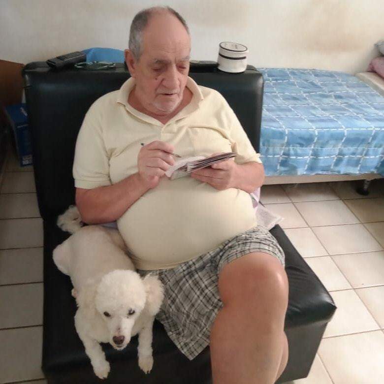 Rubens Banhos tem 75 anos e está na enfermaria da UPA do Quietude, em Praia Grande