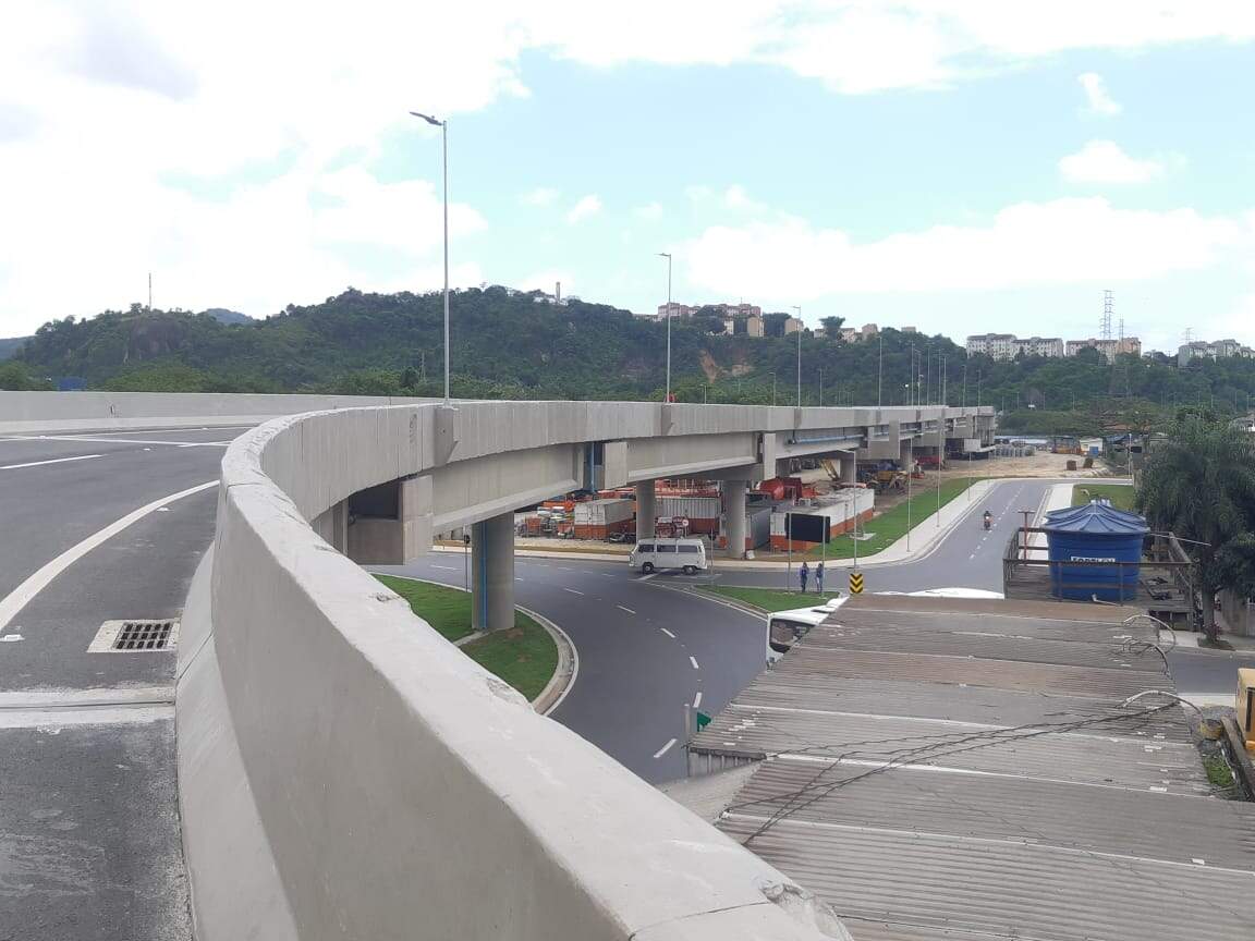 Novo trecho a avenida e ponte estão liberados para tráfego