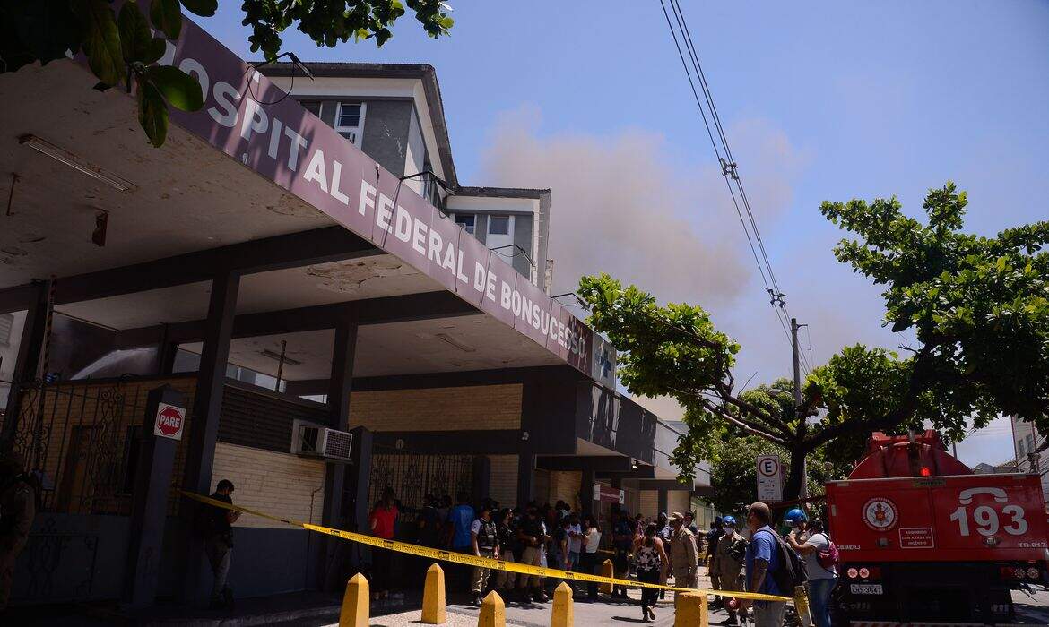 Segundo o Ministério da Saúde, 179 pacientes foram transferidos após o incêndio